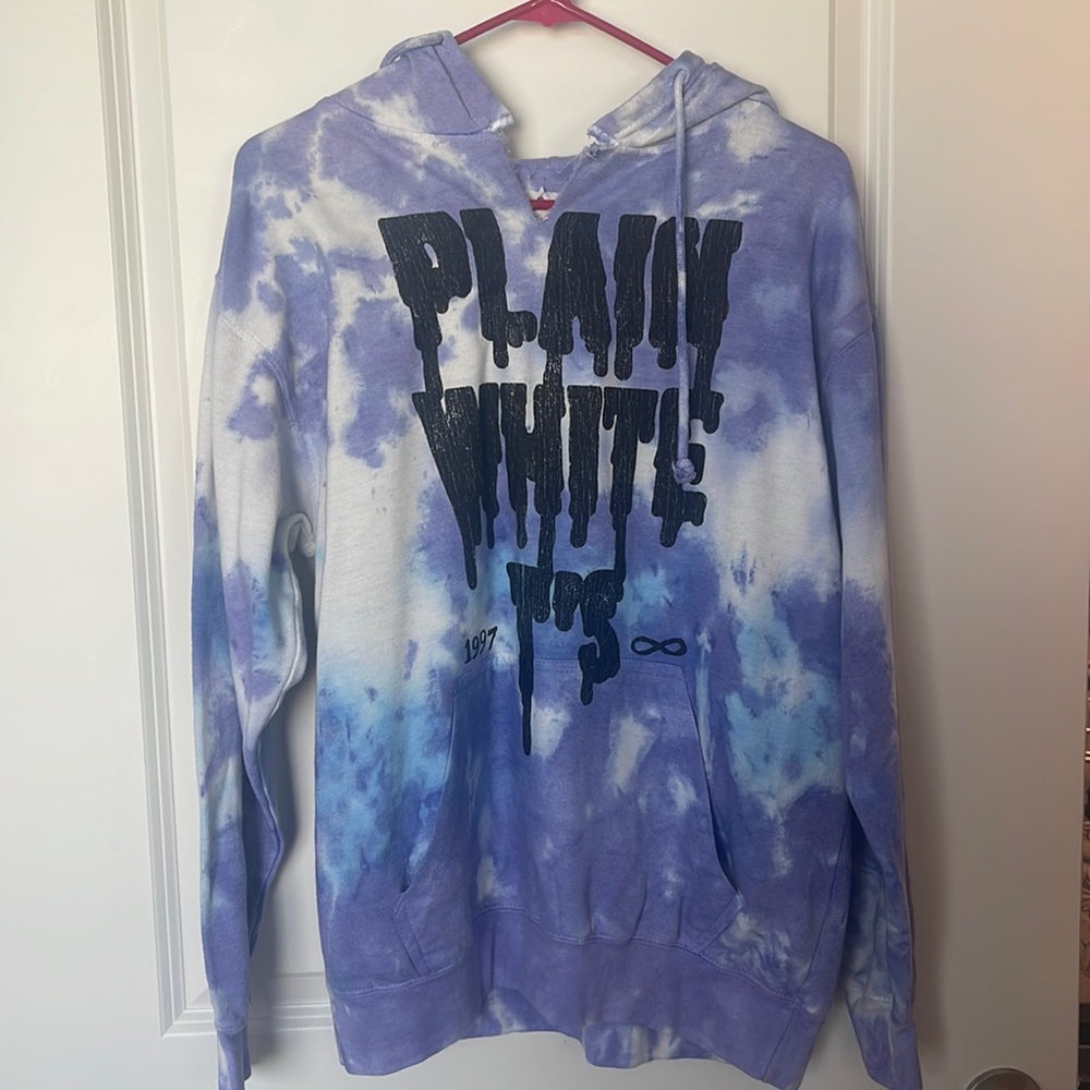 Ski town plain white t’s tour